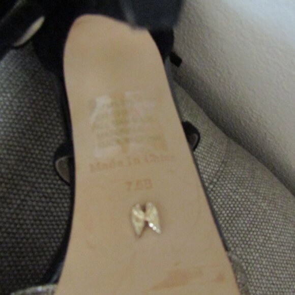 Victoria's Secret Peep Toe Heels - Picture 8 of 8